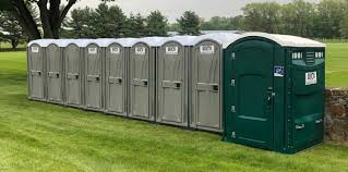 Best VIP or Luxury Restroom Trailers  in Newton, MS